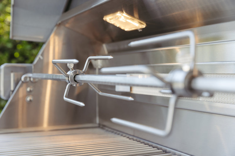 Load image into Gallery viewer, American Made Grills - Estate - Includes: Grill Cover, Red Brass Burners, Rotisserie, Added IRB Burner, Griddle Plate, Smoke Tray, Care Kit