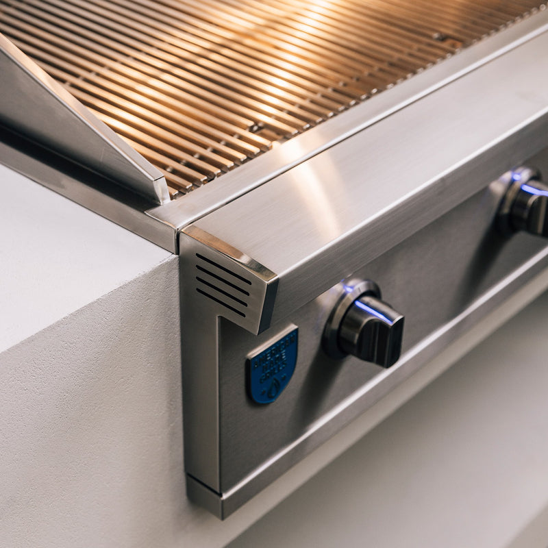 Load image into Gallery viewer, American Made Grills - Atlas, Includes Grill Cover - WITH BRIQUETTES