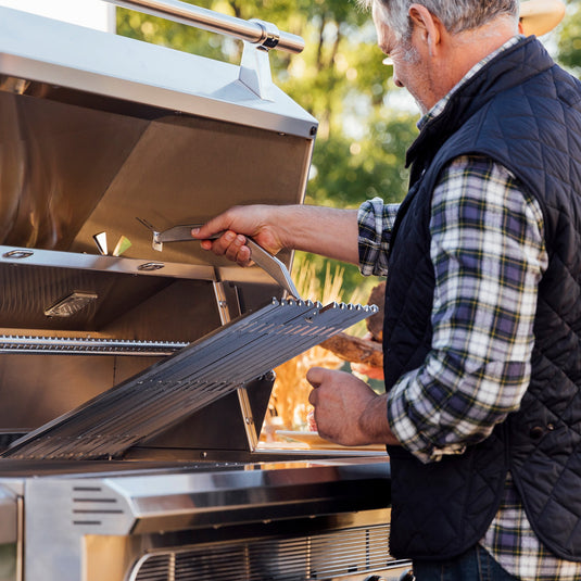 American Made Grills - Muscle - Hybrid - Includes: Grill Cover, Drop-In Sear Burner, Rotisserie, Griddle Plate, Starter Kit, Care Kit